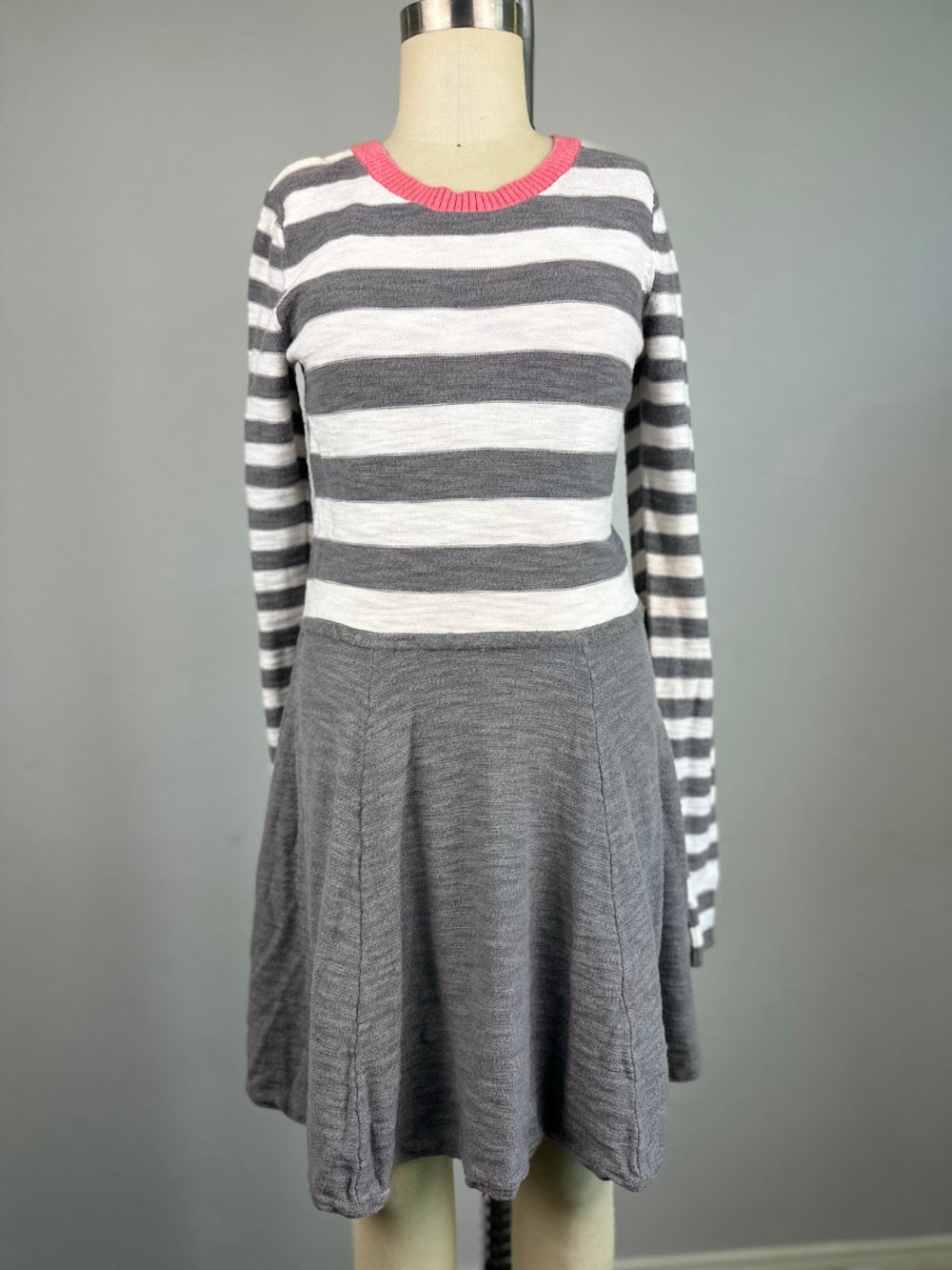 Express Striped Knit Sweater Dress Long Sleeve Gray White Pink Trim Small